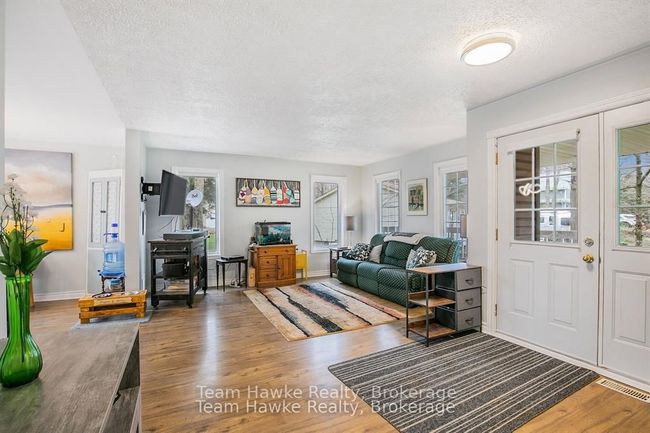 22 Laurier Blvd, House other with 3 bedrooms, 2 bathrooms and 4 parking in Tiny ON | Image 5