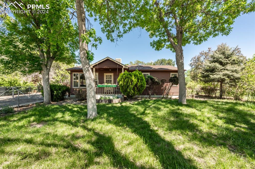 Daniel Rd, Pueblo, CO 81006