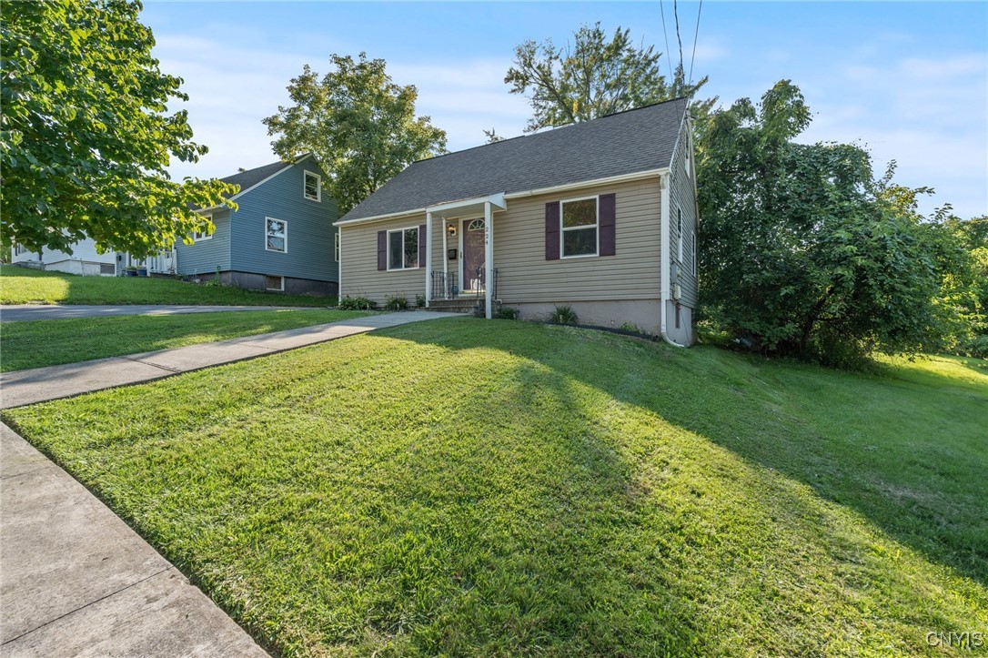 Bruce St, Syracuse, NY 13224