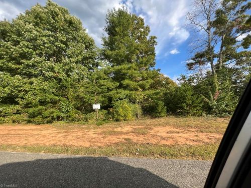 lot-104-00 Westbridge Pl, Mount Airy, NC, 27030 | Card Image