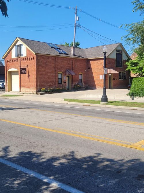 2-916 Fairfield Ave, Fort Wayne, IN, 46802-2120 | Card Image