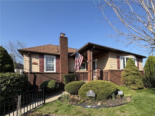 1248 Pocono St, Pittsburgh, PA, 15218-1112 | Card Image