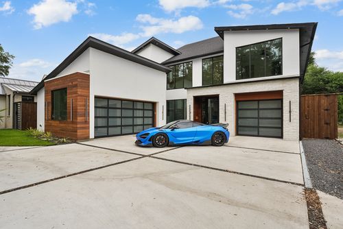 9457 Waterview Rd, Dallas, TX, 75218-2748 | Card Image