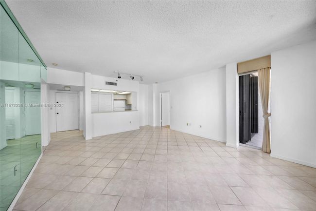 APT-1816 - 540 Brickell Key Dr, Condo with 2 bedrooms, 2 bathrooms and null parking in Miami FL | Image 4