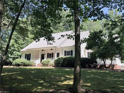 263 Thornecliffe Dr, State Road, NC, 28676-9263 | Card Image