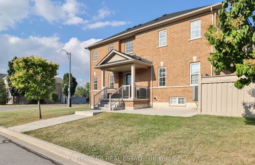 331 Davos Rd, Woodbridge, ON, L4H0M8 | Card Image