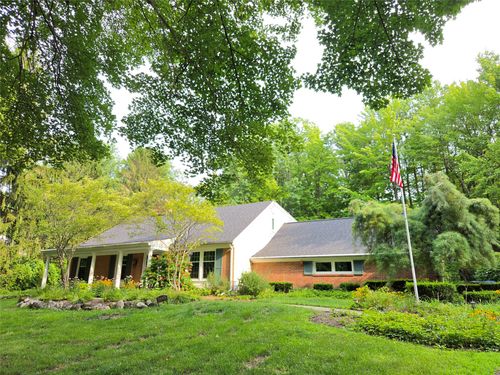 5665 Winthrop Dr, Erie, PA, 16506-1142 | Card Image