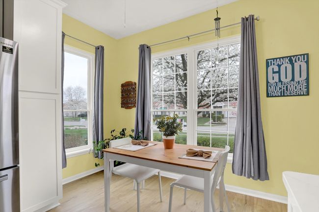 Windows on 3 sides of the Breakfast Room - Great Natural Light! | Image 10