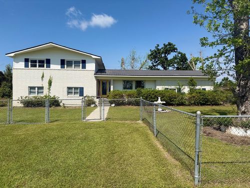 27 Park Ln, Hazlehurst, GA, 31539-5815 | Card Image