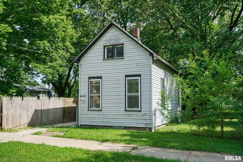 1412 W Butler St, Peoria, IL, 61605-1931 | Card Image