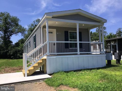 7008 Huber Dr, MORRISVILLE, PA, 19067-5156 | Card Image