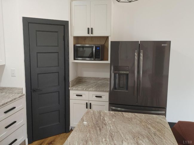 8915 Charlemont Rd, House other with 3 bedrooms, 3 bathrooms and null parking in Goode VA | Image 15