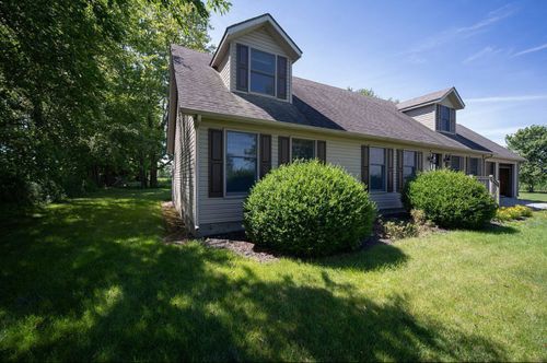 11041 W Us Highway 40, Charlottesville, IN, 46117-9600 | Card Image