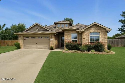 2112 Birdie Ln, Neosho, MO, 64850-8012 | Card Image