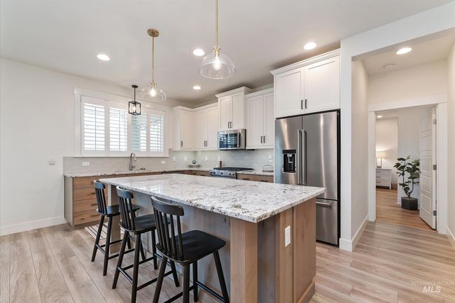 6009 W Riva Capri St, House other with 3 bedrooms, 2 bathrooms and 2 parking in Meridian ID | Image 11