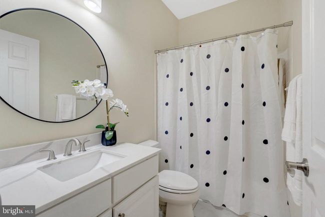 13717 Currant Loop, Townhouse with 3 bedrooms, 3 bathrooms and null parking in GAINESVILLE VA | Image 13