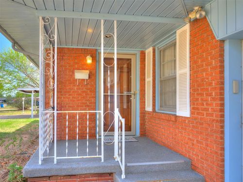 628 E Bouse Dr, Midwest City, OK, 73110-7806 | Card Image