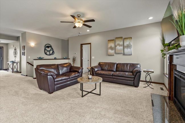 2924 Timber Cove Dr, House other with 3 bedrooms, 3 bathrooms and null parking in Cedar Falls IA | Image 11