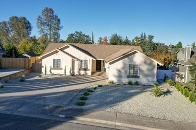 3762 Rushmore Drive, House other with 3 bedrooms, 2 bathrooms and null parking in Redding CA | Image 2