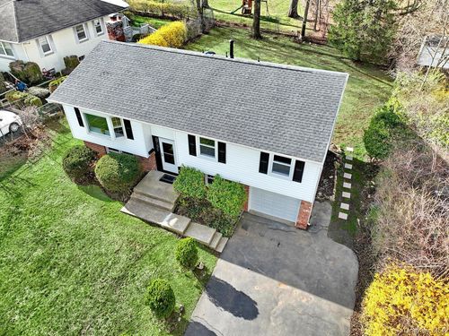 49 E Hall Ave, New City, NY, 10956-3226 | Card Image