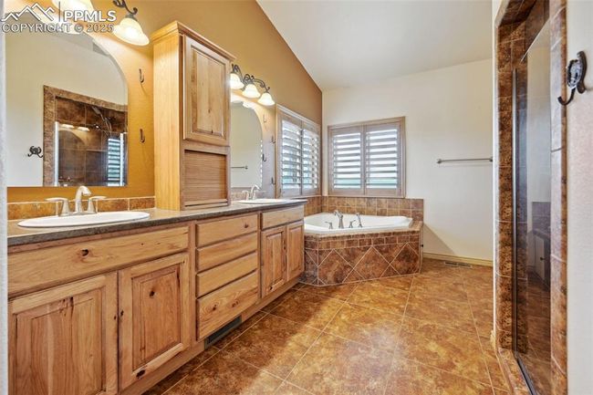 1625 N Yoder Rd, House other with 6 bedrooms, 4 bathrooms and 6 parking in Yoder CO | Image 19