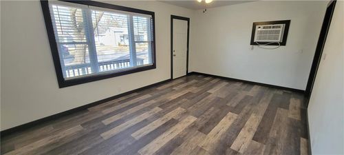 309 S 4th St, Iola, KS, 66749-3539 | Card Image