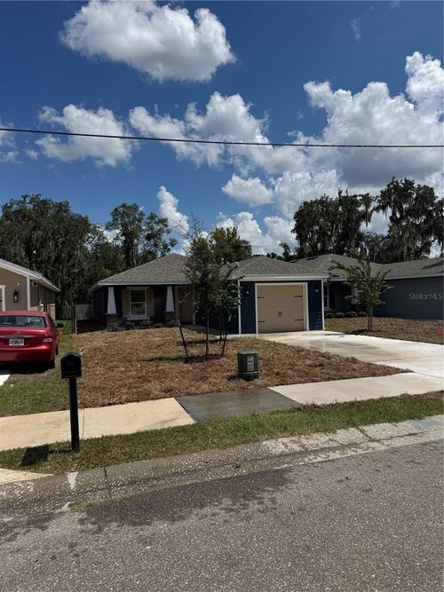 827 E Clifford Ave, EUSTIS, FL, 32726-3638 | Card Image
