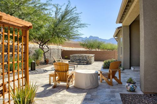 13490 N Fiesta Flower Dr, Oro Valley, AZ, 85755-1431 | Card Image