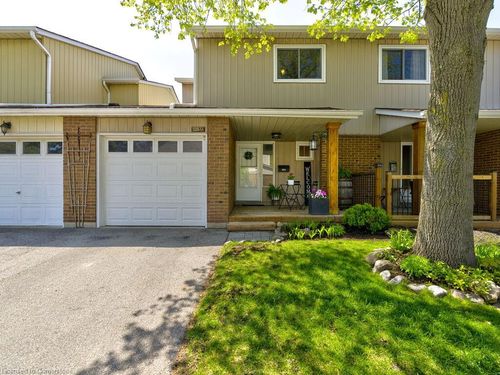 54-5005 Pinedale Ave, Burlington, ON, L7L5J6 | Card Image