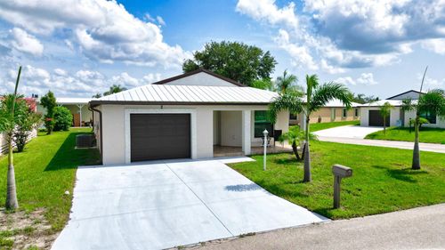 2 Tosca, Fort Pierce, FL, 34951-2819 | Card Image