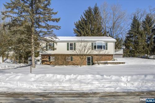 19 Danbury Lane, Jefferson Township, NJ, 07849 | Card Image