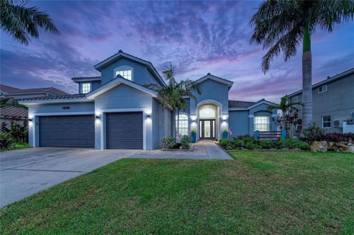 1656 Pinyon Pine Dr, Sarasota, FL, 34240-1404 | Card Image