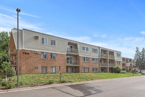 apt-202-7316 22nd St, Saint Louis Park, MN, 55426-2731 | Card Image