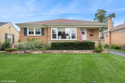 542 7th Ave, La Grange, IL, 60525-6702 | Card Image