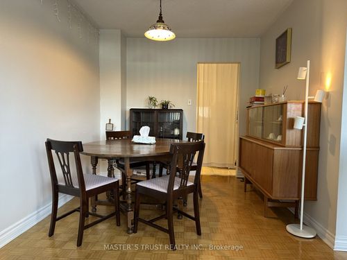 8-78 Castlebury Cres, Toronto, ON, M2H1W8 | Card Image