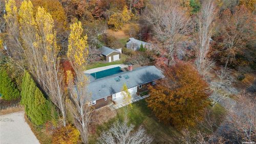 31 Terry Dr, Shelter Is Ht, NY, 11965 | Card Image