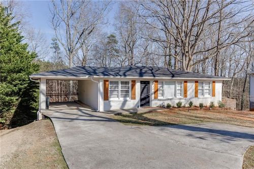 300 Forest St, Buford, GA, 30518-2920 | Card Image