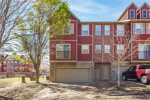 2851 W Redstone Dr, Fayetteville, AR, 72704-5139 | Card Image