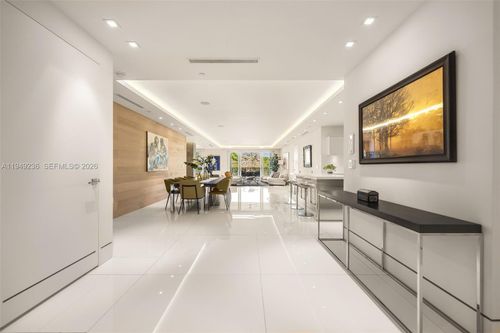 apt-305-3535 Hiawatha Ave, Coconut Grove, FL, 33133-4033 | Card Image