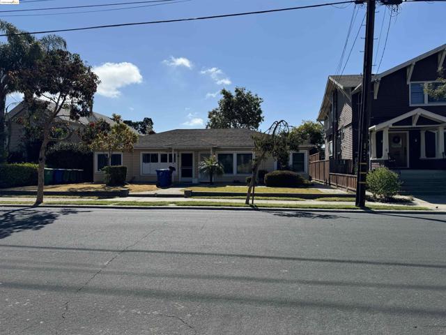College Ave, Alameda, CA 94501