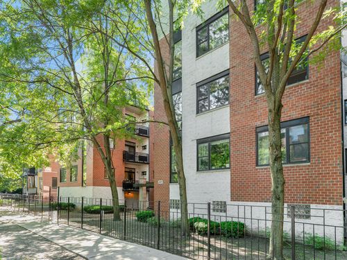 312-2307 W Wolfram St, Chicago, IL, 60618-8043 | Card Image