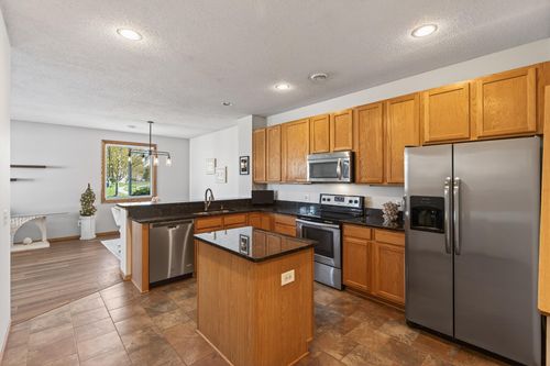 18451 97th Pl N, Maple Grove, MN, 55311-1368 | Card Image