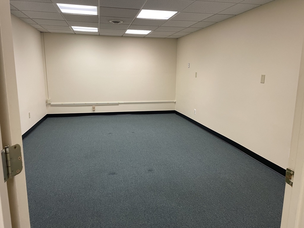 Commercial Lease in Plymouth 5