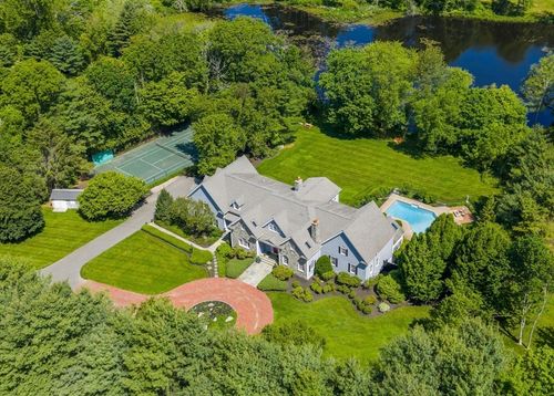 21 Farm St, Dover, MA, 02030 | Card Image