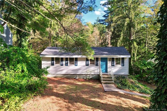 37 Clark Rd, House other with 1 bedrooms, 1 bathrooms and 4 parking in Naugatuck CT | Image 4
