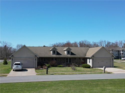 1771 Independence Sq, Utica, NY, 13502-1657 | Card Image