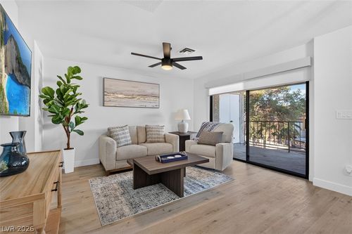 204-4724 Nara Vista Way, Las Vegas, NV, 89103-4724 | Card Image