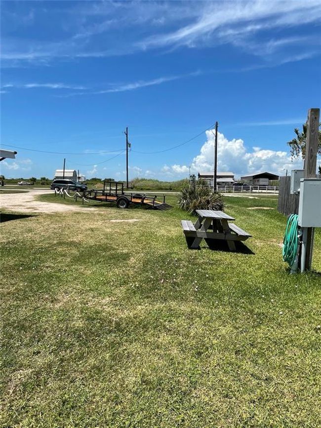 1204 N Monkhouse Dr, Home with 0 bedrooms, 0 bathrooms and null parking in Crystal Beach TX | Image 7