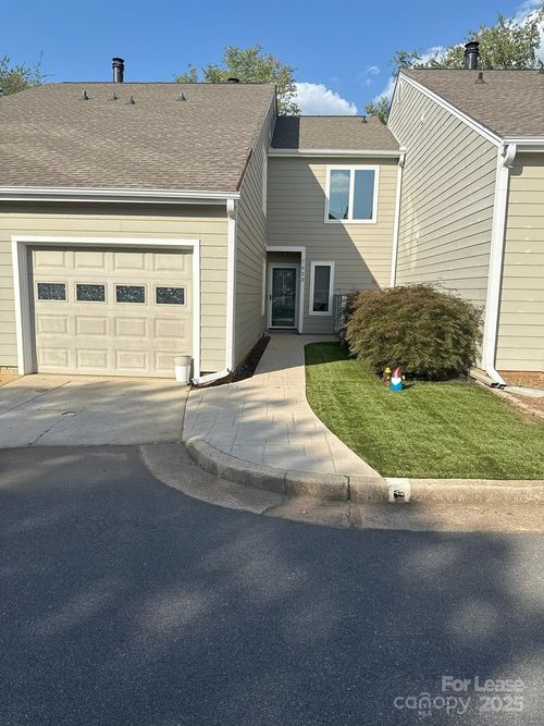 7623 Mariner Cove Dr, Cornelius, NC, 28031-8659 | Card Image