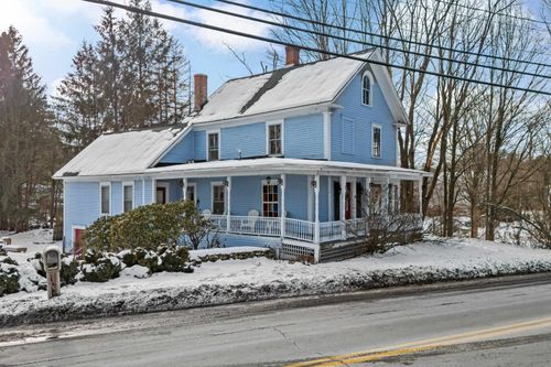 12 S Mast St, Goffstown, NH, 03045-2193 | Card Image